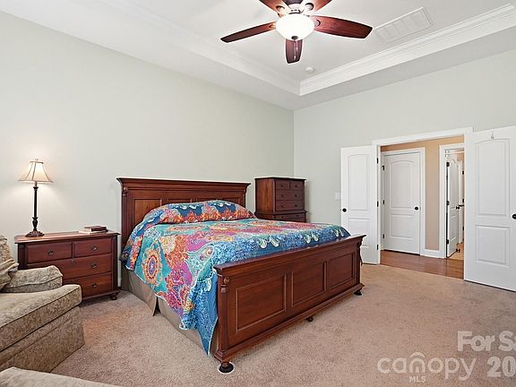 4th image of 11010 Sparkle Creek Dr