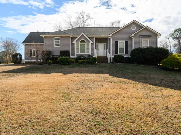 3405 Apple Meadow Dr, Fuquay Varina, NC 27526