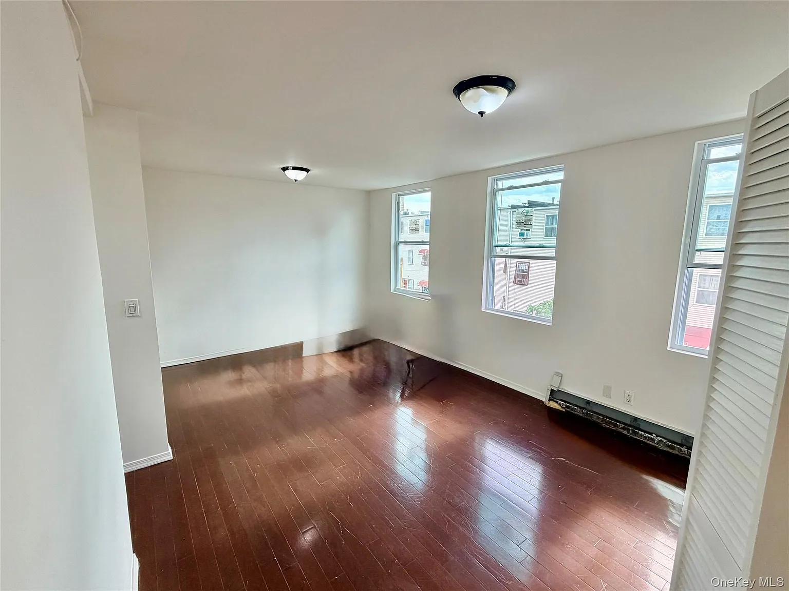 2 bed, 1.0 bath, 2100 sqft, $2,997 — Photo 1
