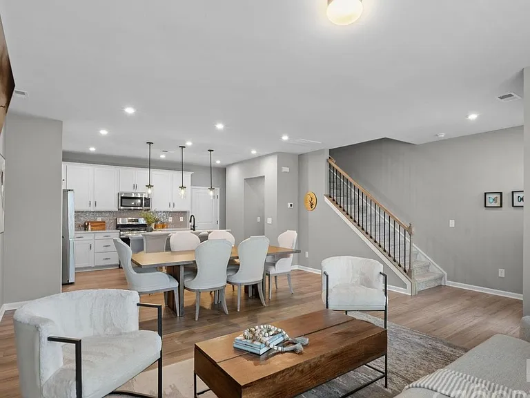 118 Berkeley Ave #D — Photo 5