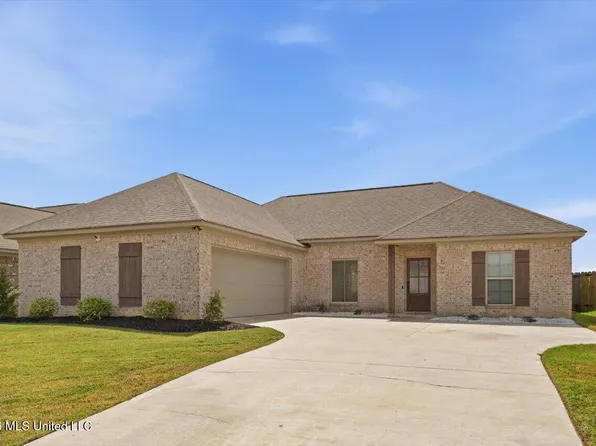 521 Birchwood Blvd, Pearl, MS 39208