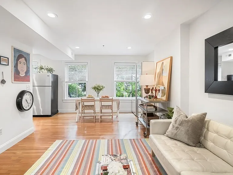 11 Waltham St #C — Photo 2