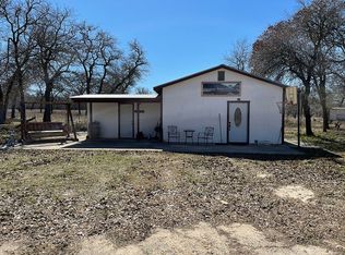 2124B Polly Ln, Lavernia, TX 78121