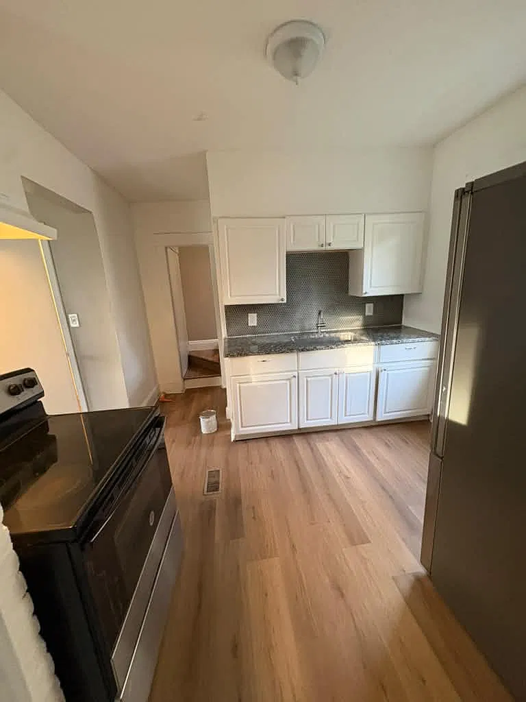 3 bed, 1.5 bath, 1290 sqft, $1,750 — Photo 3