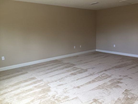 4th image of 373 Tuscany Chase Dr