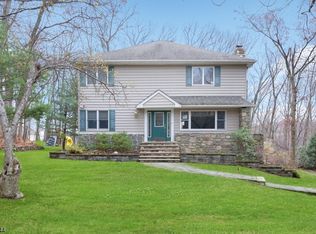 12 Sleepy Hollow Rd, Denville, NJ 07834