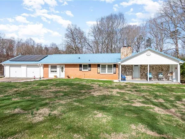 1235 Vestal Rd, Rural Hall, NC 27045