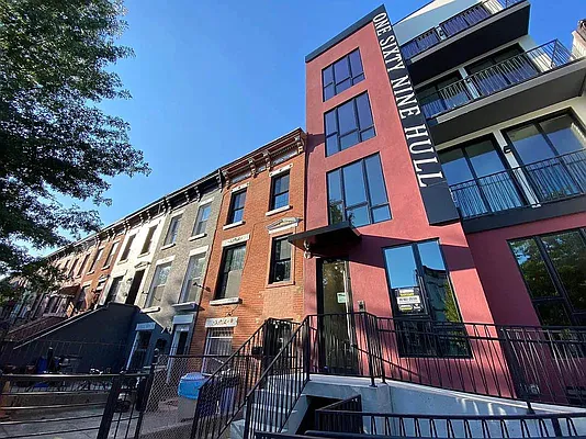 Rented by TorsX Inc | media 9