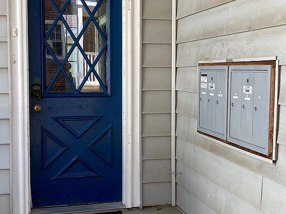 2nd image of 210 E Windsor Ave #4