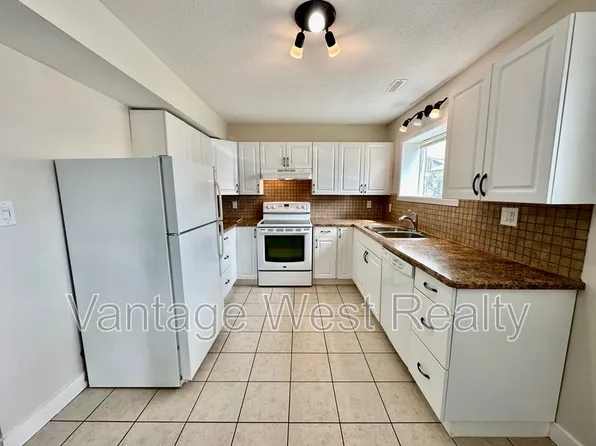 3426B Logan Rd, West Kelowna, BC V4T 1N3