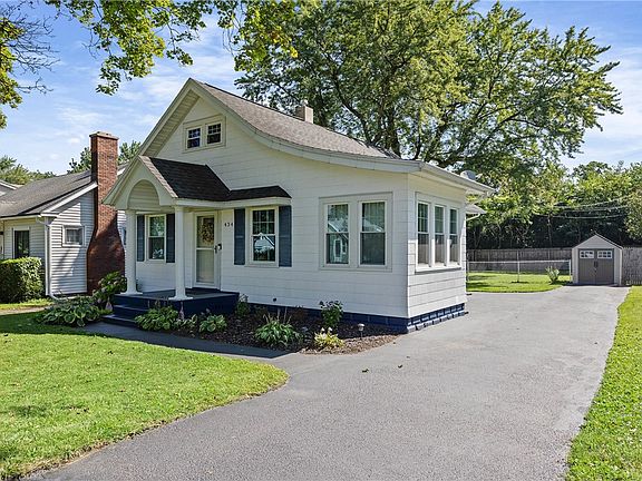 4th image of 434 Crossfield Rd