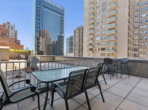 305 East 40th Street image 18 of 23