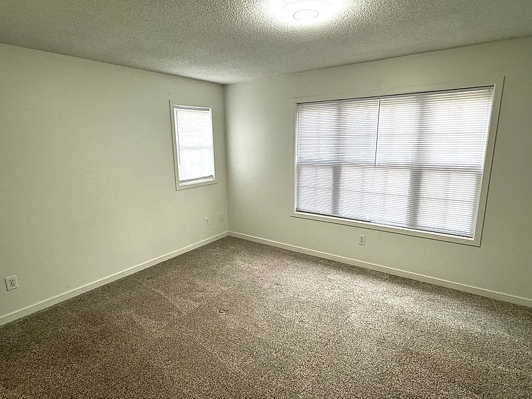 524 N 2nd St #102 — Photo 3