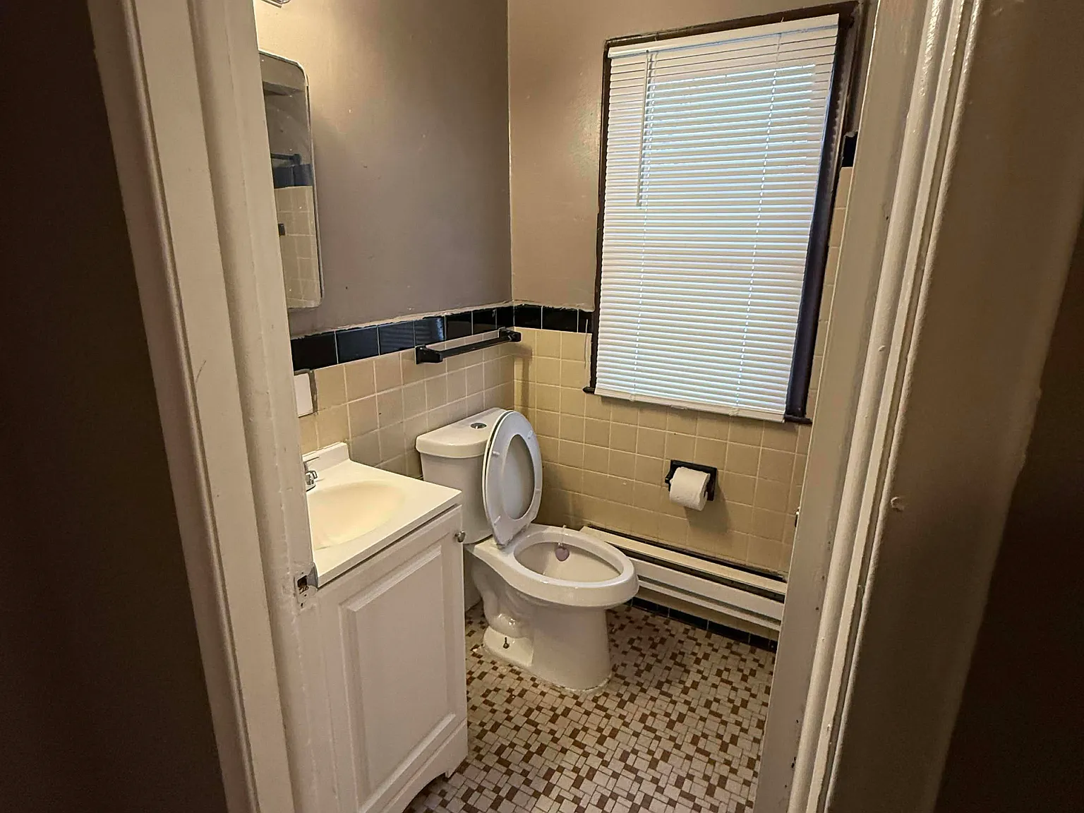 2 bed, 530 sqft, $950 — Photo 4