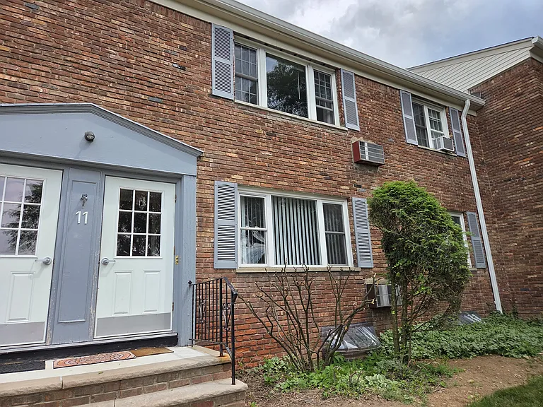 11 Wedgewood Dr #92 — Photo 2