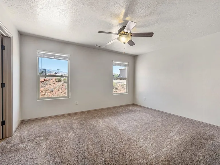 290 W Buena Vista Blvd #13 — Photo 10
