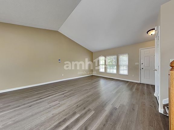 4th image of 161 Lakeview Dr