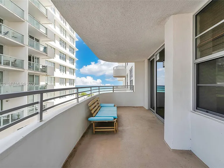 5555 Collins Ave #5B — Photo 20