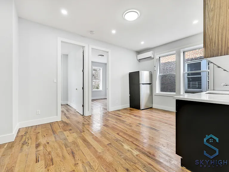 325 Eldert St #BL — Photo 3