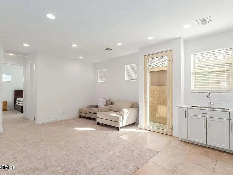 3741 S 64th Dr — Photo 12