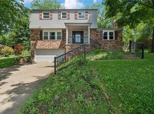 9261 Douglas Fir Dr, Pittsburgh, PA 15239