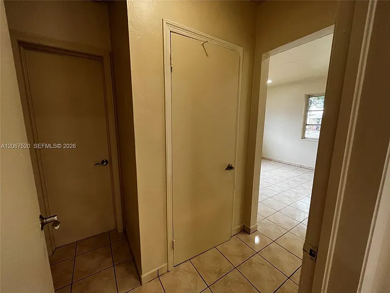 3351 SW 18th St #3351 — Photo 17