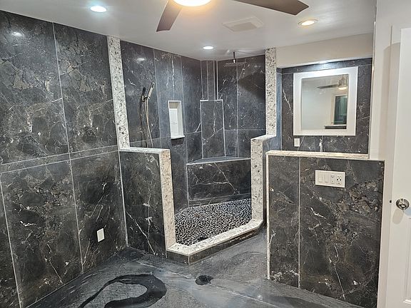 5th image of 2468 Larrabee Pl #8