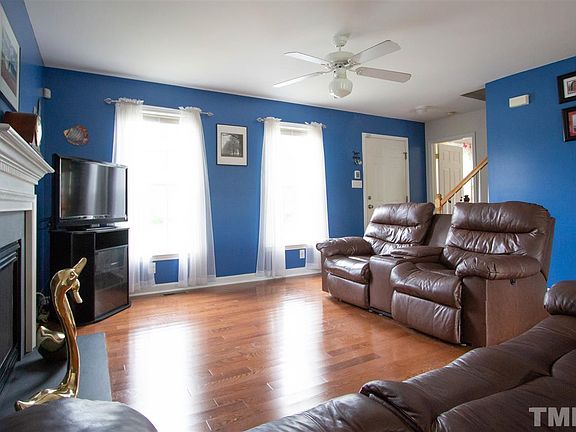 4th image of 103 Hickory Glen Ln