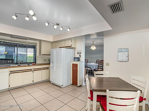 5th image of 1765 Figtree Dr