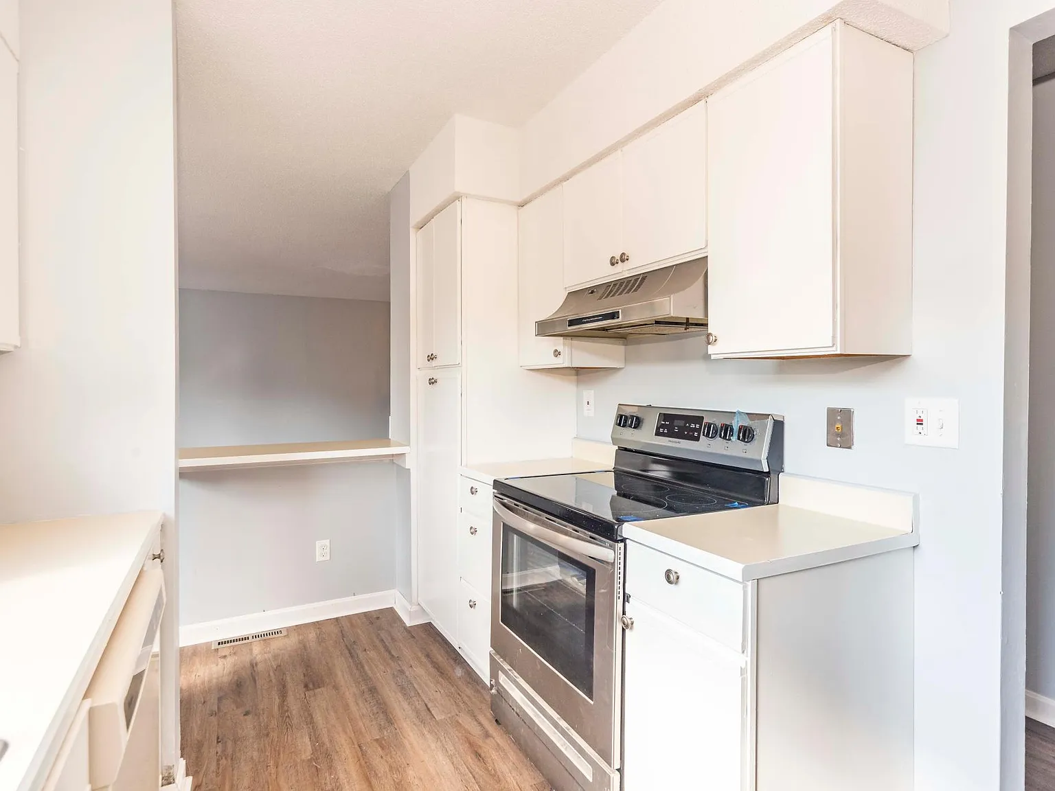 39 Staffordshire Commons Dr — Photo 4