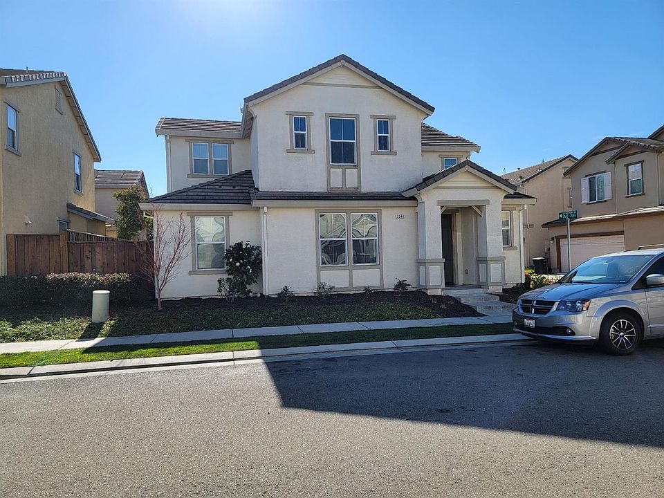 1st image of 2544 Cottage Pointe Dr