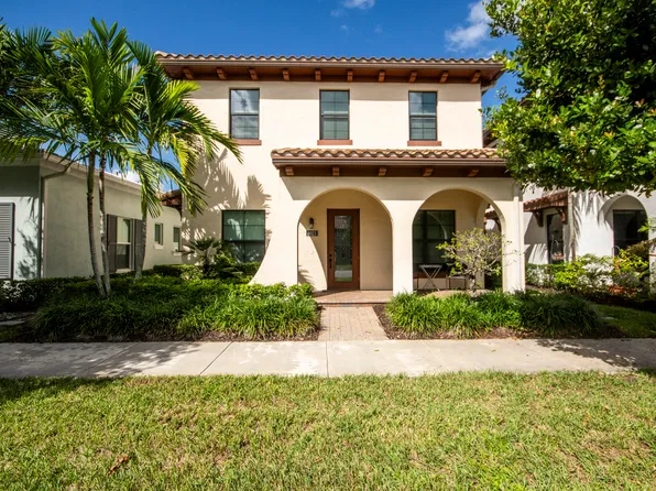 8023 Hobbes Way, Palm Beach Gardens, FL 33418