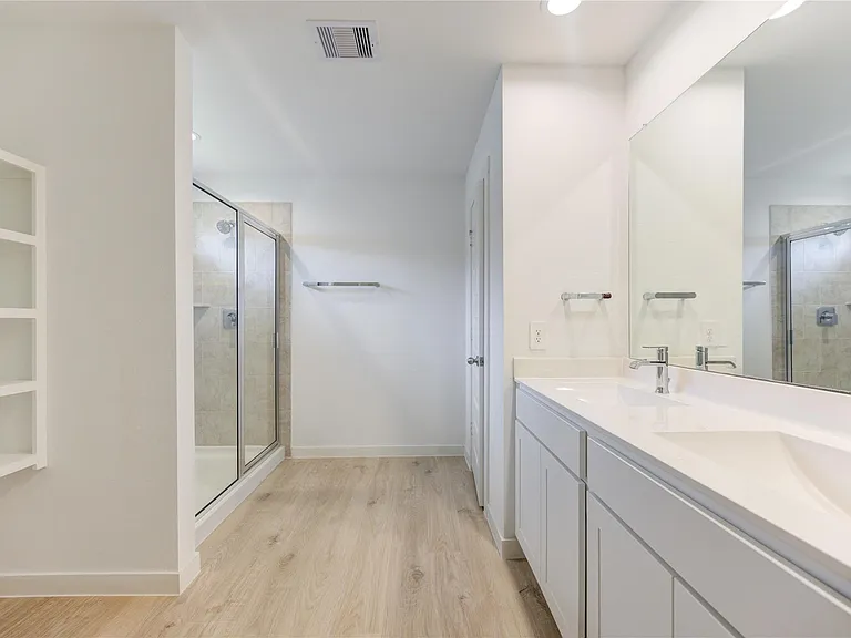 2732 Misty Elm Ln — Photo 36