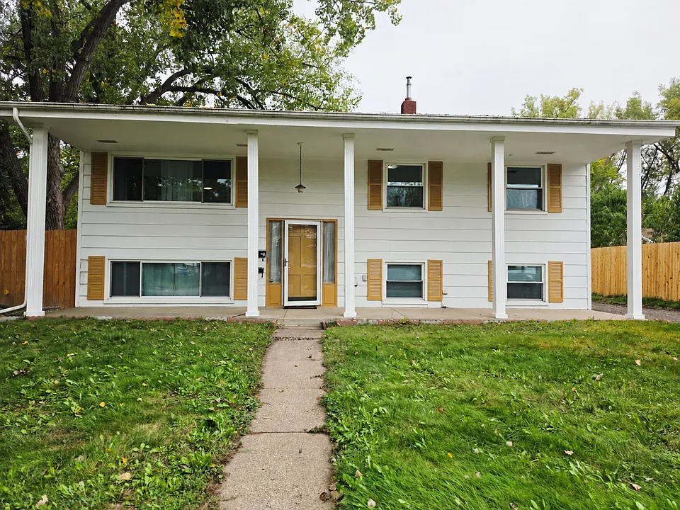 1450 Idaho Ave E