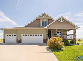 4901 W Galaxy Cir, Sioux Falls, SD 57107