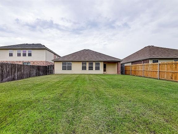 5th image of 5141 Breeze Hollow Ct