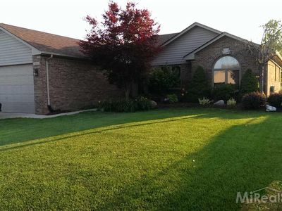 54661 Pimenta Dr, Macomb, MI, 48042