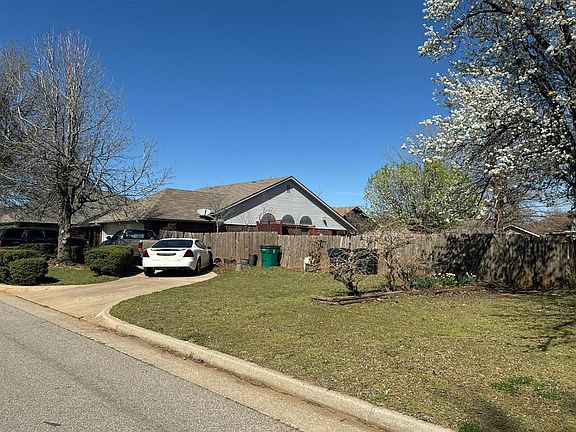 2nd image of 604 Greenfield Dr
