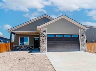 1634 Weminuche Ave, Montrose, CO 81401