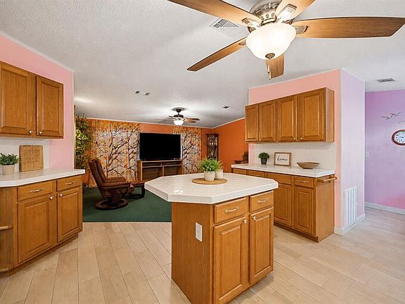 5th image of 117 GLENN ROAD