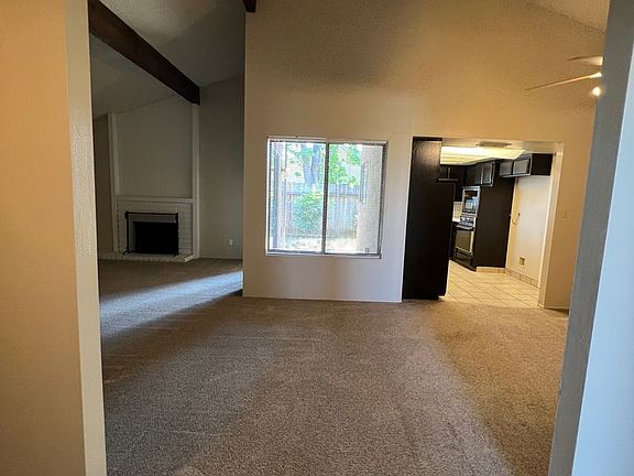 3rd image of 817 Quail Ln #30