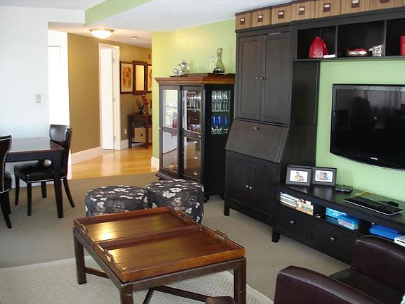 5th image of 200 Burkhall St Unit 302