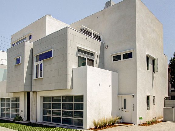 3rd image of 4786 Rock Row Dr