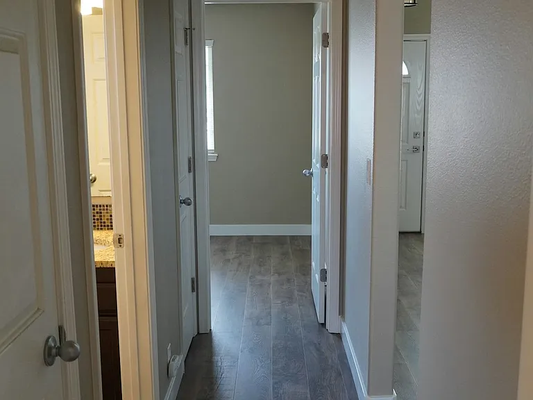 2000 E Doberman Dr #1 — Photo 15