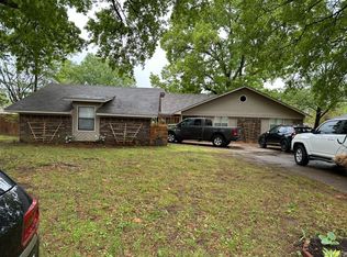 5 Manchester Dr, Conway, AR 72034
