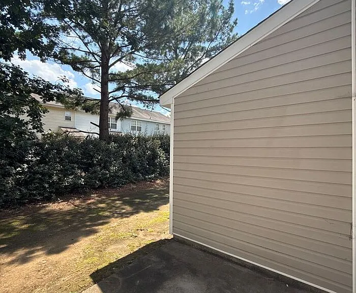 12817 Sickles Dr — Photo 14