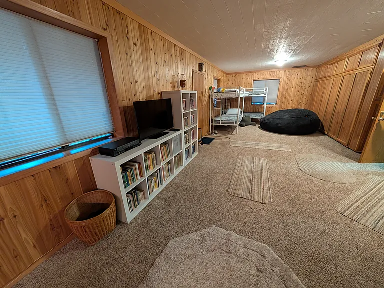 7312 E Evans Creek Rd — Photo 26