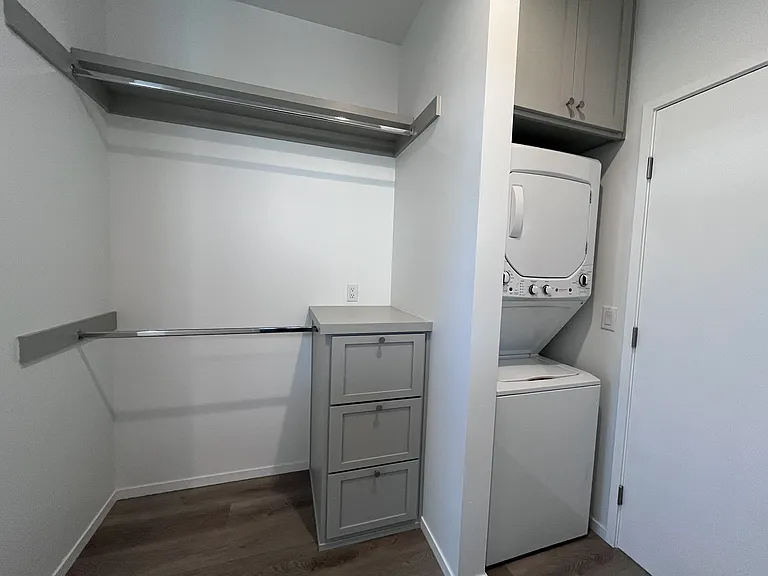 1542 Grand Ave #1542 — Photo 12