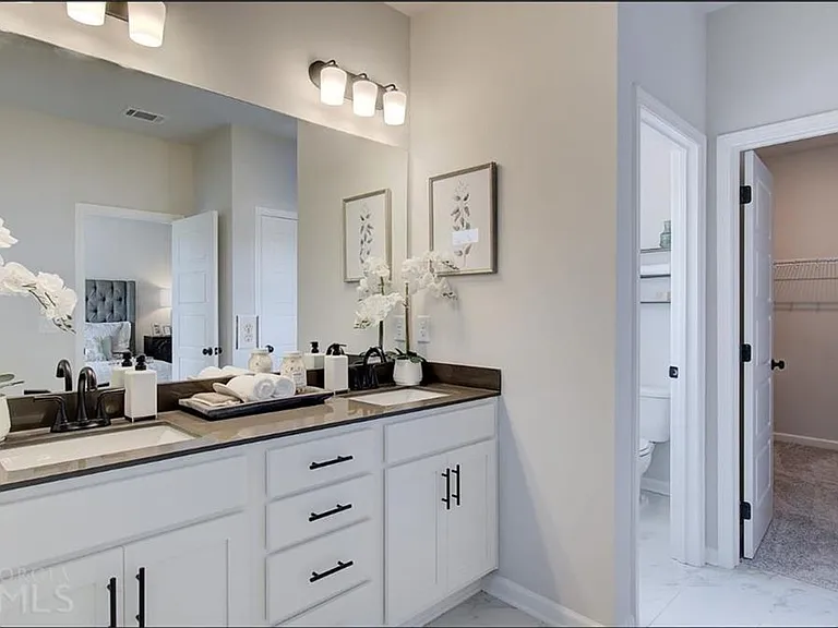 4673 Cypress Landing Way — Photo 17