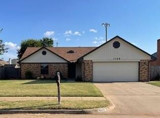 1148 Shelly Rd, Yukon, OK 73099